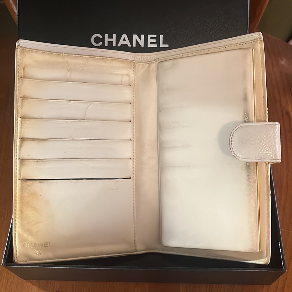 Chanel authentic wallet - Picture 4 of 5